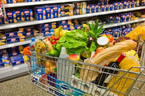 Vale compras de 1000 reais participe