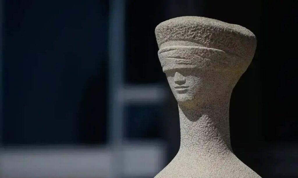 Judiciário combate abusos em recuperação judicial e suspende cobranças Judiciário combate abusos em recuperação judicial e suspende cobranças