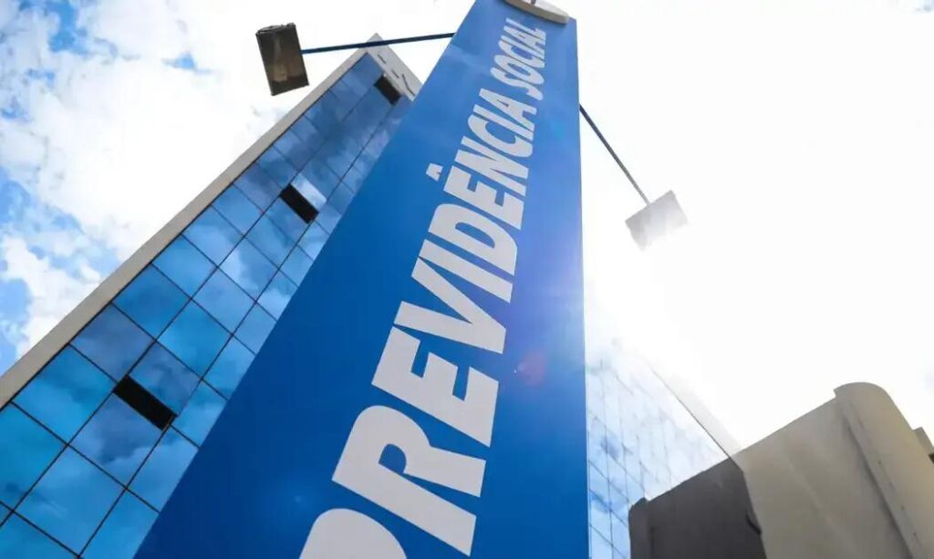 Banco BMG vai ressarcir aposentados por cobranças indevidas