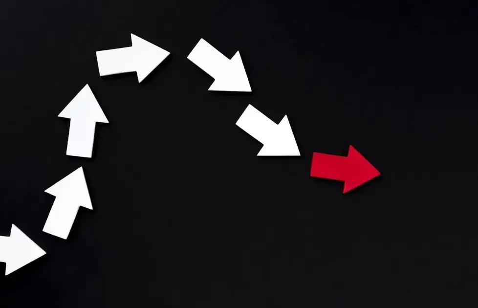 CDBs reduzem taxas em setembro: Expectativa de queda em outubro também CDBs reduzem taxas em setembro: Expectativa de queda em outubro também